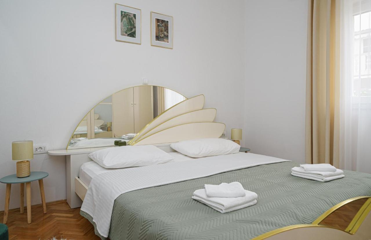 Apartman Rusula Vodice Buitenkant foto